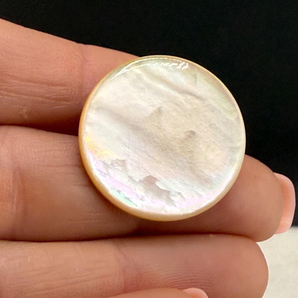 Vintage Estate Brooch White Mother of Pearl Round Shell Gold Tone 1"